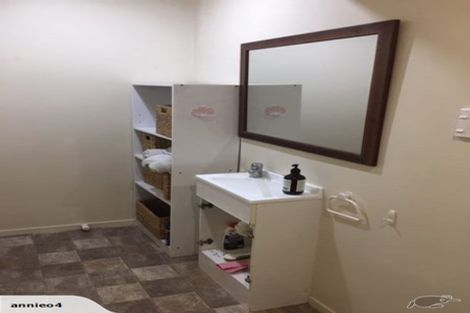 Photo of property in 1/10 Sylvan Park Avenue, Milford, Auckland, 0620