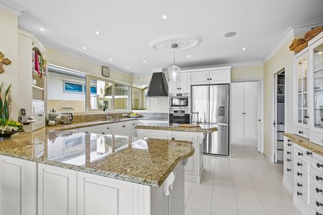 Photo of property in 448 Devon Street West, Lynmouth, New Plymouth, 4310