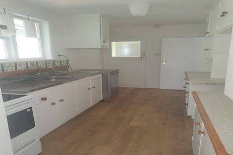 Photo of property in 100 Helston Road, Paparangi, Wellington, 6037