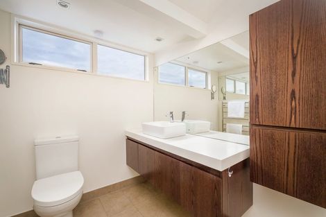 Photo of property in 2/77a Hinau Street, Riccarton, Christchurch, 8041