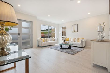 Photo of property in 3 Aklander Rise, Flat Bush, Auckland, 2019