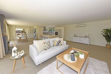 Photo of property in 9 Mollymawk Place, Woolston, Christchurch, 8023