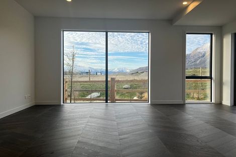 Photo of property in 2 Inder Street, Jacks Point, 9371