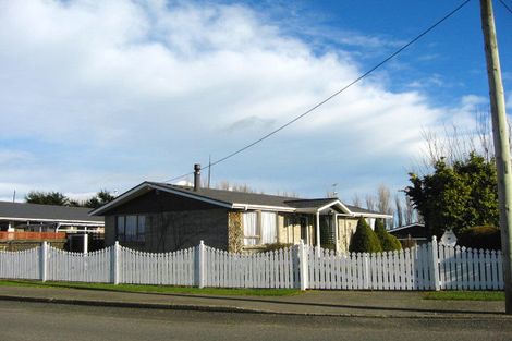 Photo of property in 66 Gloucester Street, Waikiwi, Invercargill, 9810