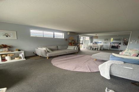 Photo of property in 2/37 Middle Road, Havelock North, 4130