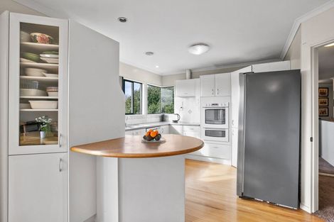 Photo of property in 397 Mangorei Road, Merrilands, New Plymouth, 4312