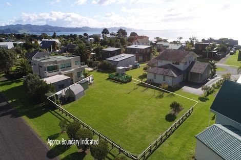 Photo of property in 106 Omara Place, Matarangi, Whitianga, 3592