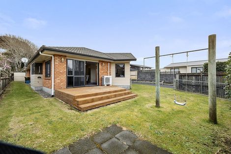 Photo of property in 15a Marchant Place, Westown, New Plymouth, 4310