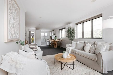 Photo of property in Waterview Estate, 2/4 Greystone Place, Omokoroa, 3114