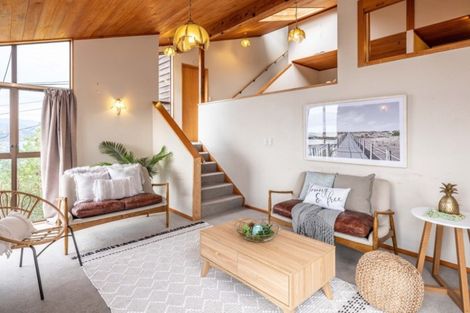 Photo of property in 3a Newport Terrace, Seatoun, Wellington, 6022