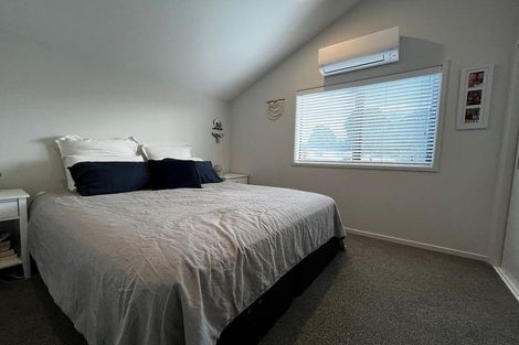 Photo of property in 2b Rosalind Road, Glenfield, Auckland, 0629