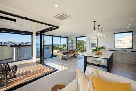 Photo of property in 1015 Papamoa Beach Road, Papamoa Beach, Papamoa, 3118