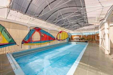 Photo of property in 52 Oriel Avenue, Tawa, Wellington, 5028