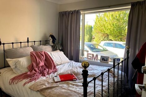 Photo of property in 8 Renfrew Street, Upper Riccarton, Christchurch, 8041