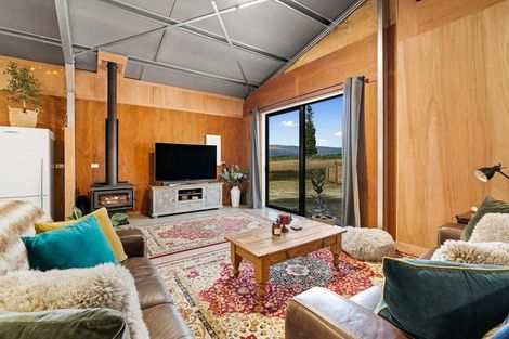 Photo of property in 411a Maori Point Road, Tarras, Cromwell, 9383