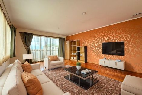 Photo of property in 3 Tamworth Crescent, Newlands, Wellington, 6037