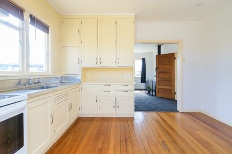 Photo of property in 135 Roberts Line, Kelvin Grove, Palmerston North, 4414