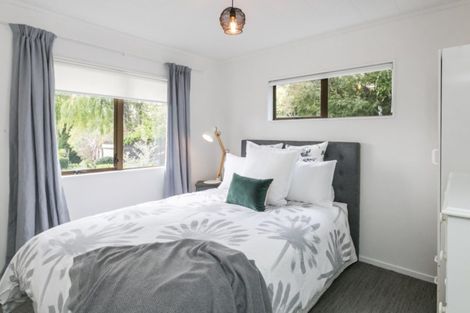 Photo of property in 10 Busby Hill, Havelock North, 4130