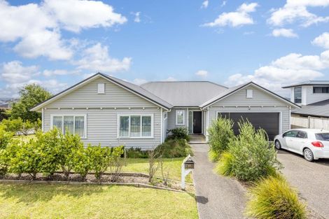 Photo of property in 76 Madison Terrace, Silverdale, 0932