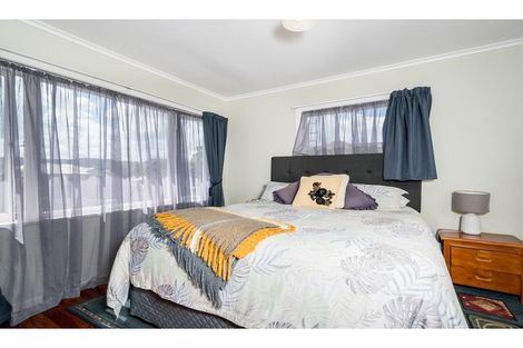 Photo of property in 8 Oraha Road, Huapai, Kumeu, 0810