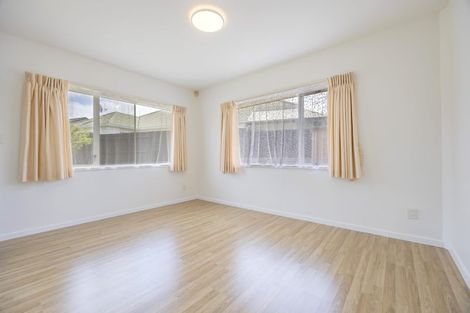 Photo of property in 21 Suncrest Drive, West Harbour, Auckland, 0618