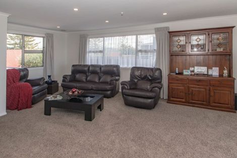 Photo of property in 6a The Esplanade, Westshore, Napier, 4110