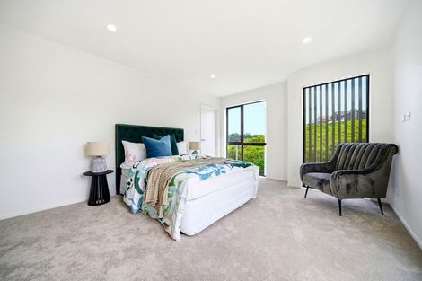 Photo of property in 15 Nerita Place, Long Bay, 0630