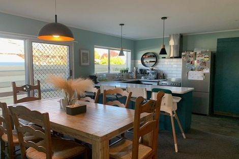 Photo of property in 21 Whiting Crescent, Greenmeadows, Napier, 4112