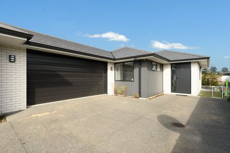 Photo of property in 21 Pioneer Crescent, Omokoroa, 3114