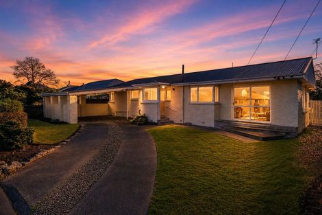 Photo of property in 22 Rossiter Avenue, Redwood, Christchurch, 8051