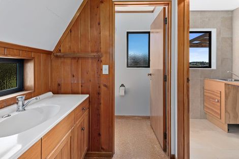 Photo of property in 66 Beach Road, Onerahi, Whangarei, 0110