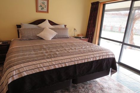 Photo of property in 54 Welshmans Gully Road, Waikaia, 9778