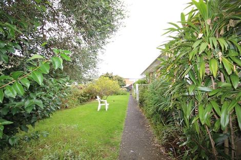Photo of property in 26 West Coast Road, Glen Eden, Auckland, 0602