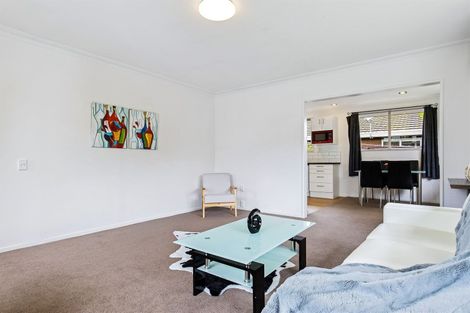 Photo of property in 2/51 Ambleside Drive, Burnside, Christchurch, 8053