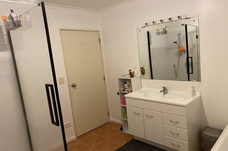 Photo of property in 14/2 Arawa Street, New Lynn, Auckland, 0600