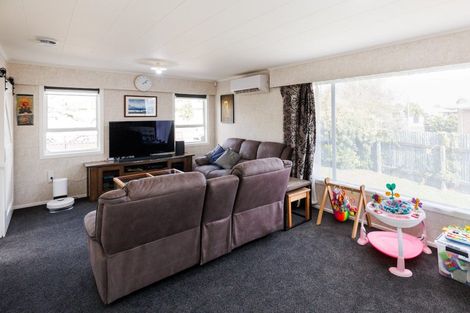 Photo of property in 10a Peters Avenue, Cloverlea, Palmerston North, 4412