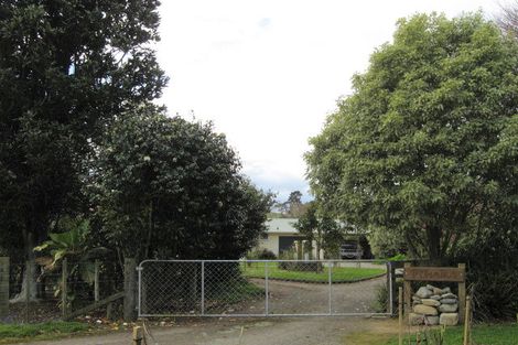 Photo of property in 33 Mokena Kohere Street, Manakau, Levin, 5573