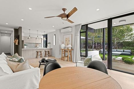 Photo of property in 1/50 Kilmore Street, Christchurch Central, Christchurch, 8013