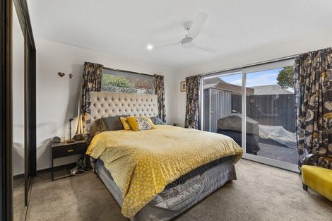 Photo of property in 23 Althorp Place, Avonhead, Christchurch, 8042