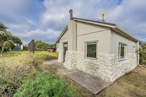 Photo of property in 106 Kahukura Avenue, Waitarere Beach, Levin, 5510