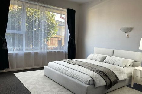 Photo of property in 2/82 Grahams Road, Burnside, Christchurch, 8041