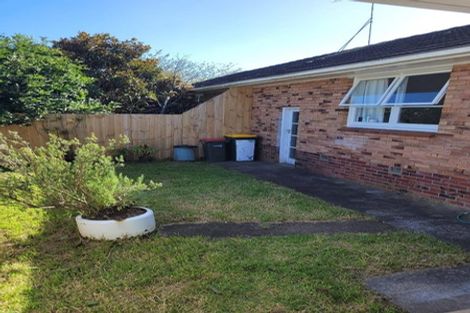 Photo of property in 2/11 Anthony Place, Pakuranga, Auckland, 2010