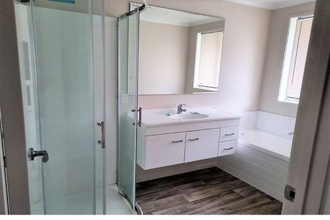 Photo of property in 8 Matuku Place, Mangawhai, 0505