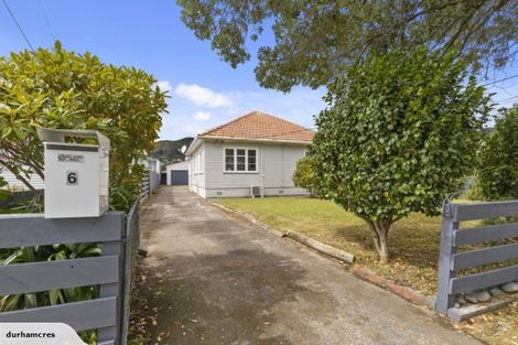 Photo of property in 6 Durham Crescent, Fairfield, Lower Hutt, 5011