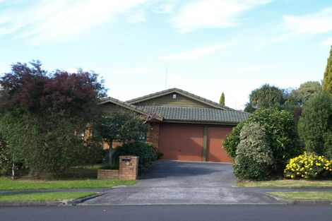 Photo of property in 2/32 Northpark Avenue, Northpark, Auckland, 2013