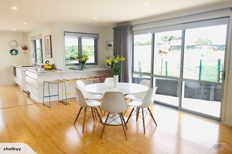 Photo of property in 8 Jersey Place, Bell Block, New Plymouth, 4312