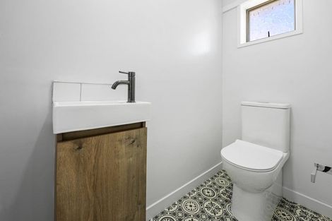 Photo of property in 1 Mahoe Street, Melville, Hamilton, 3206