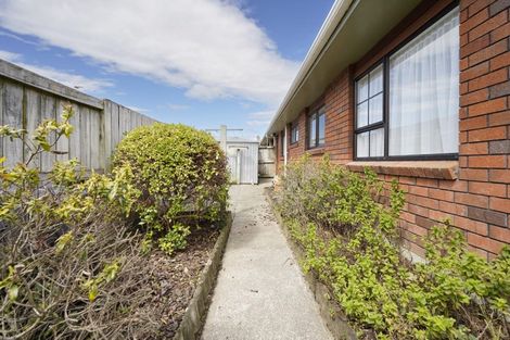 Photo of property in 110 Oxford Street, Tawa, Wellington, 5028
