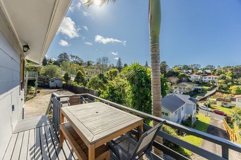 Photo of property in 1/4 Newstead Avenue, Browns Bay, Auckland, 0632