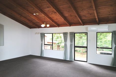 Photo of property in 36 Parr Terrace, Castor Bay, Auckland, 0620